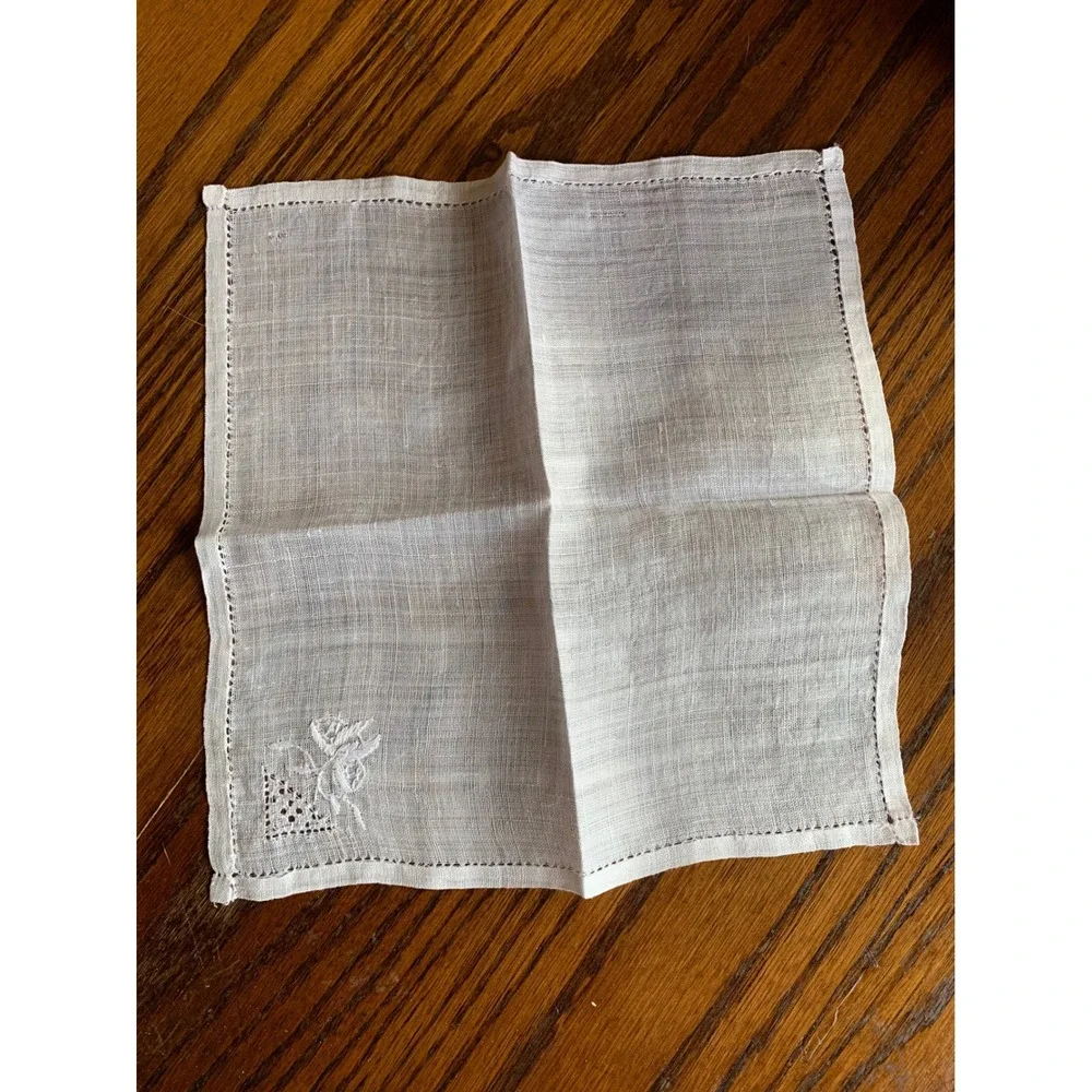 Vintage White Linen Cocktail Napkins Set of 4 Hand Embroidered Floral Lace 5x5